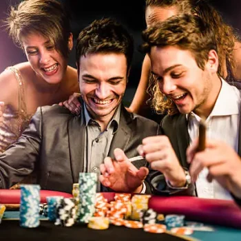 kisses-by-the-luck-at-poker